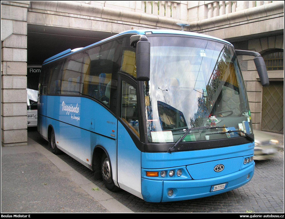 Autobus Beulas Midistar E