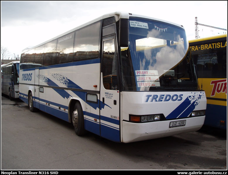 Autobus Neoplan Transliner N316 SHD