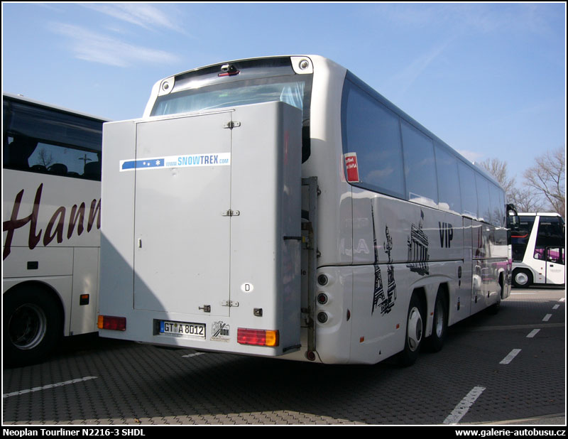 Autobus Neoplan Tourliner N2216-3 SHDL