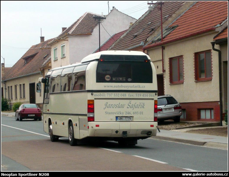 Autobus Neoplan Sportliner N208