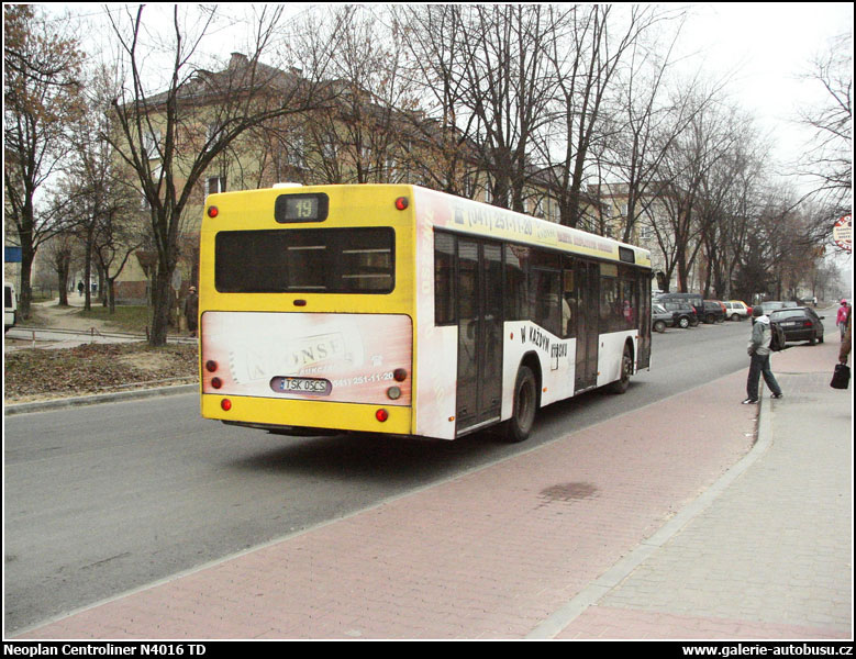 Autobus Neoplan Centroliner N4016 TD