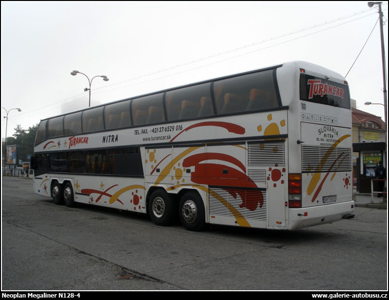 Autobus Neoplan Megaliner N128-4
