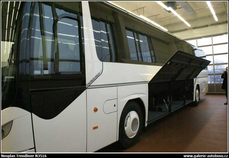 Autobus Neoplan Trendliner N3516