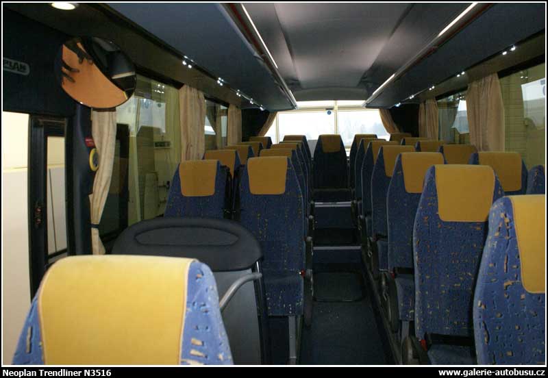 Autobus Neoplan Trendliner N3516
