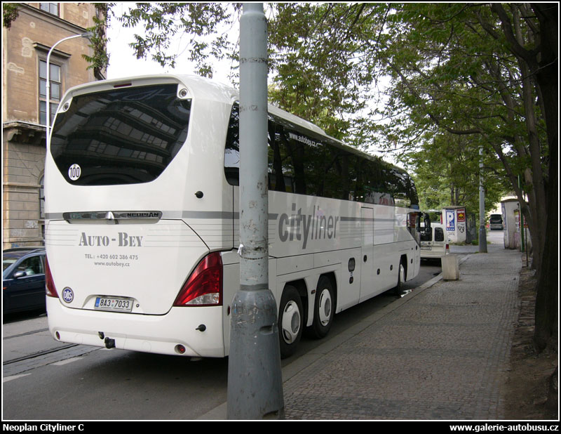 Autobus Neoplan Cityliner N1216 C