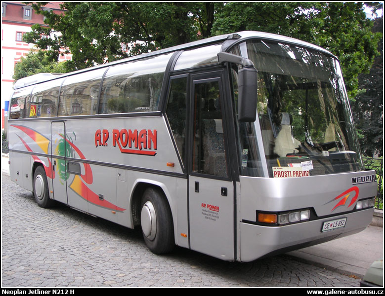 Autobus Neoplan Jetliner N212 H