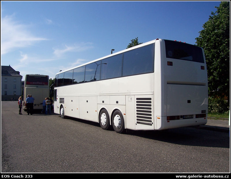 Autobus EOS Coach 233