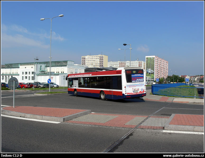 Autobus Tedom C12 D