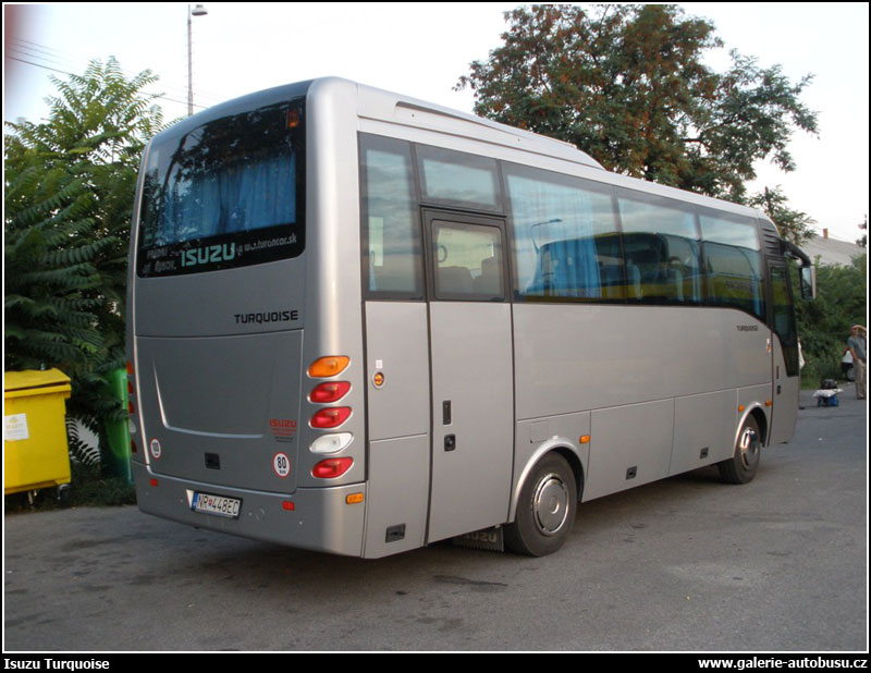 Autobus Isuzu Turquoise