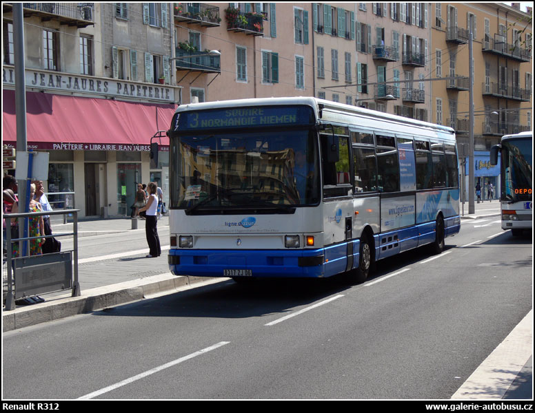 Autobus Renault R312