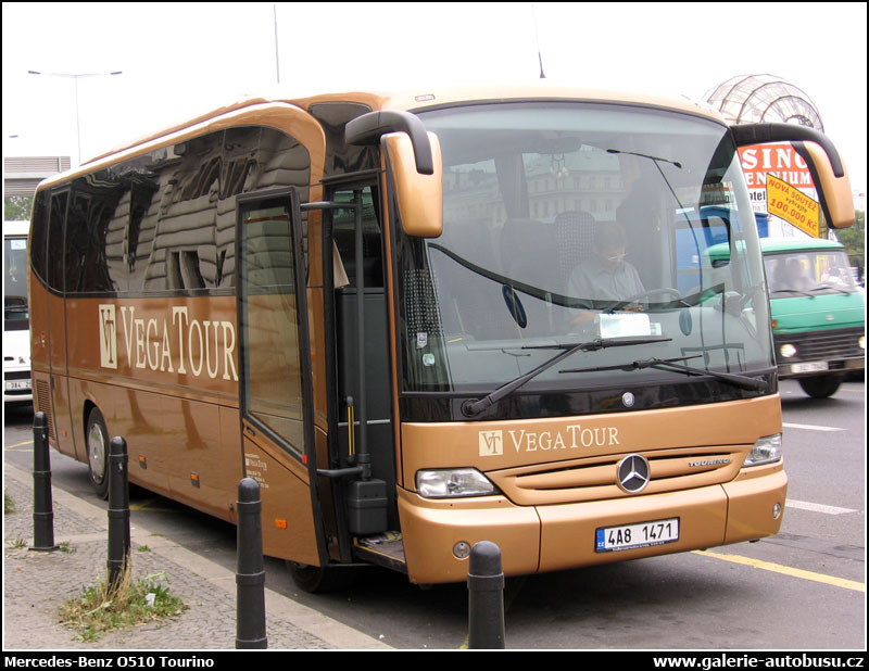 Autobus Mercedes-Benz O510 Tourino