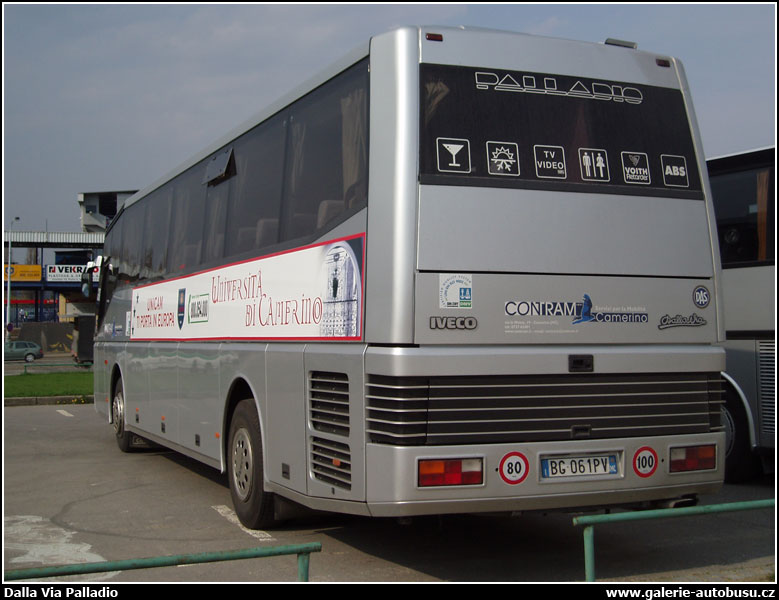 Autobus Dalla Via Palladio