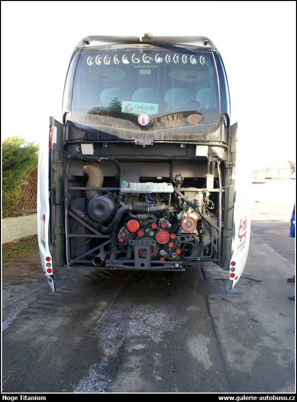Autobus Noge Titanium