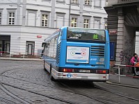 Velký snímek autobusu značky s, typu y