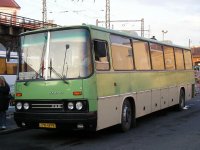 Velký snímek autobusu značky Ikarus, typu 250