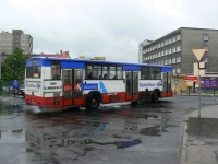 Velký snímek autobusu značky J, typu M
