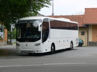 Velký snímek autobusu značky Scania, typu OmniExpress HD