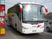 Velký snímek autobusu značky Scania, typu Irizar New Century