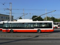 Velký snímek autobusu značky Škoda, typu 30Tr
