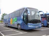 Velký snímek autobusu značky Neoplan, typu Tourliner N2216-3 SHDL