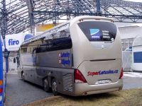 Velký snímek autobusu značky Neoplan, typu Starliner II N5218 SHD
