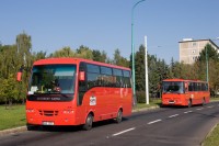 Velký snímek autobusu značky Isuzu, typu Turquoise Interurban