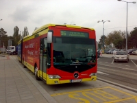 Velký snímek autobusu značky Mercedes-Benz, typu O530 GL CapaCity