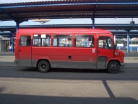 Velký snímek autobusu značky s, typu r