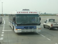 Velký snímek autobusu značky COBUS, typu 3000