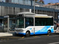 Velký snímek autobusu značky Gruau, typu Microbus Thermique