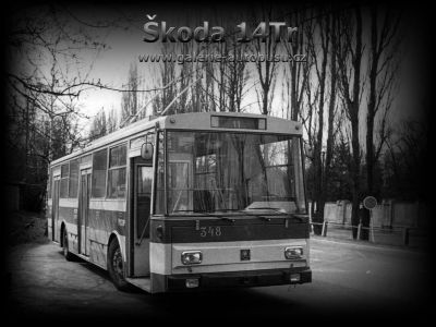 Tapeta na plochu s autobusem značky Škoda, typu 14Tr